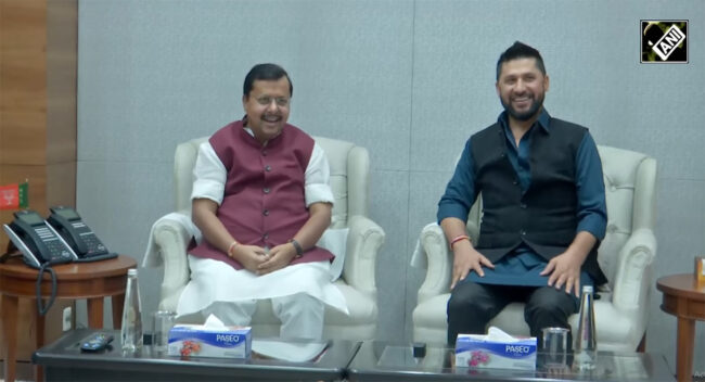 भाजपा कार्यालयमा रवि लामिछानेको भव्य स्वागत, दिल्लीबाट राजनीतिक संवादको शुरुआत